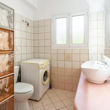 Europe Ena * Lakíthra